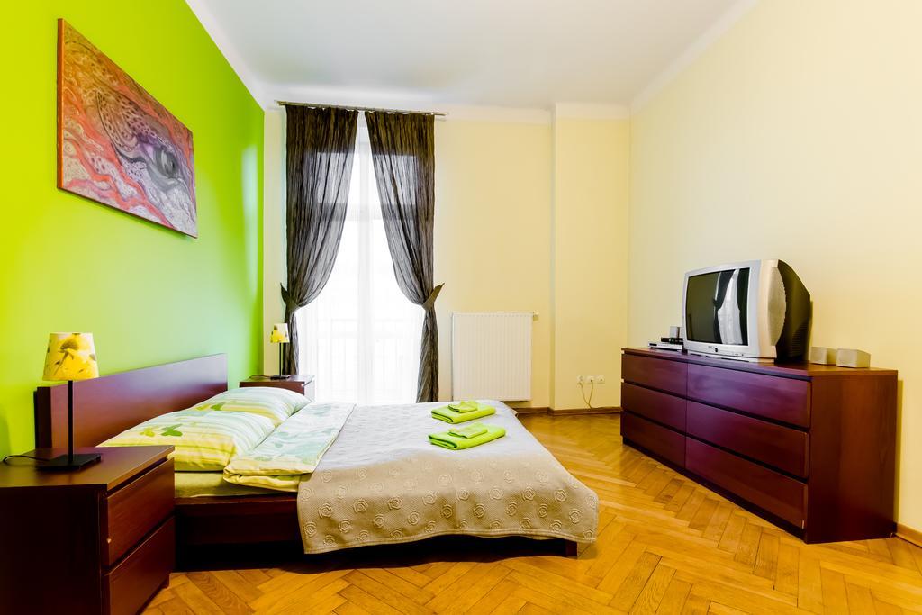 Fantasia Apartments Krakau Buitenkant foto