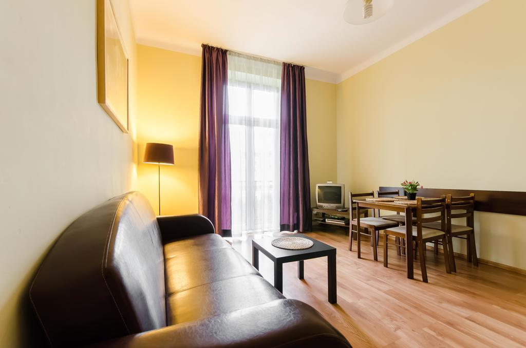 Fantasia Apartments Krakau Buitenkant foto