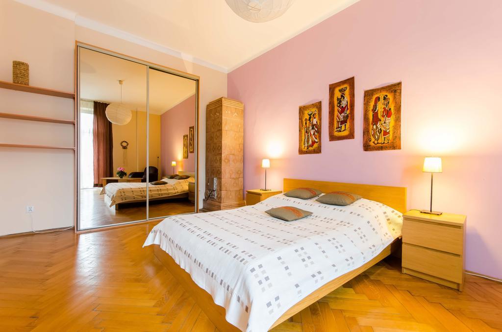 Fantasia Apartments Krakau Buitenkant foto