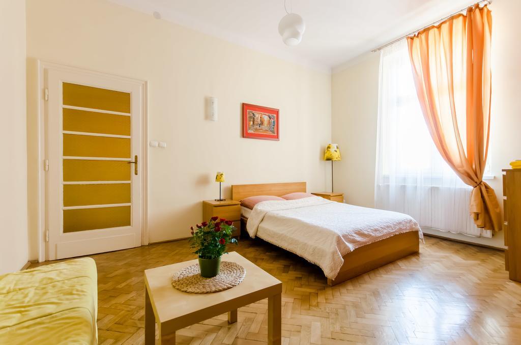 Fantasia Apartments Krakau Buitenkant foto